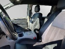 2017 Dodge Grand Caravan | CLEAN CARFAX | ONE-OWNER | BIG SCREEN - Photo 9