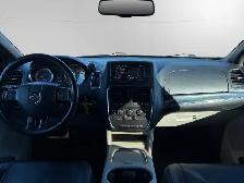 2017 Dodge Grand Caravan | CLEAN CARFAX | ONE-OWNER | BIG SCREEN - Photo 12