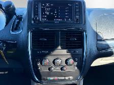 2017 Dodge Grand Caravan | CLEAN CARFAX | ONE-OWNER | BIG SCREEN - Photo 13