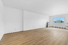 Stunning 4 ½ – just steps from Du Collège metro station – 1 mont - Photo 4