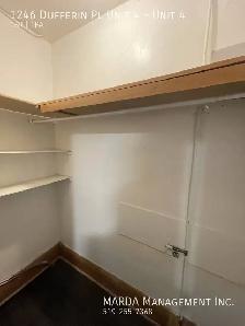 COZY 1 BD, 1 BATH APARTMENT IN CHARACTER BUILDING - Photo 6