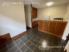 COZY 1 BD, 1 BATH APARTMENT IN CHARACTER BUILDING - Photo 19