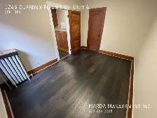 COZY 1 BD, 1 BATH APARTMENT IN CHARACTER BUILDING - Photo 21