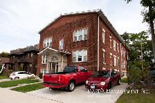 COZY 1 BD, 1 BATH APARTMENT IN CHARACTER BUILDING - Photo 26