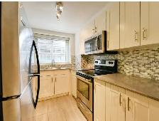 two bed two bath apartment downtown near McGill - ID 3067 - Photo 2