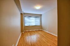 two bed two bath apartment downtown near McGill - ID 3067 - Photo 9