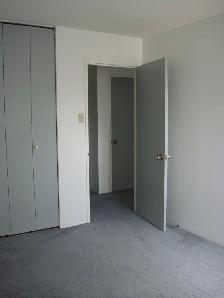 LARGE 1 BEDROOM - 1605 7TH STREET E. (HOLLISTON) - Photo 4