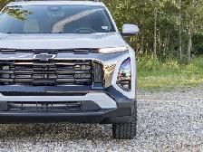 2027 Chevrolet Equinox Awd 4dr Activ - Photo 4