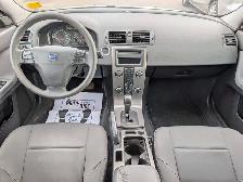 2011 Volvo S40 4dr Sdn Level I | No accidents! | 30 Service reco - Photo 9