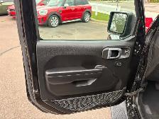 2021 Jeep Gladiator Sport S Sport S 4x4 - Photo 15