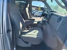 2013 FORD E-SERIES !! 8-PASSENGER !! 8-PASSENGER - Photo 15