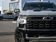 2025 Chevrolet Silverado 1500 ZR2 | Power Sunroof | Adaptive - Photo 5