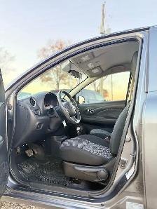 2017 Nissan Micra 4dr HB Man S-GREAT ON GAS-CLEAN CARFAX-COMMUTE - Photo 4