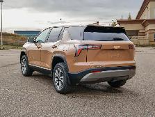 2027 Chevrolet Equinox AWD LT - Photo 11