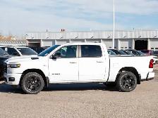 2026 Ram 1500 Sport Crew Cab 4x4, HEMI V8 - Photo 2