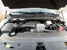 2026 Ram 1500 Sport Crew Cab 4x4, HEMI V8 - Photo 8