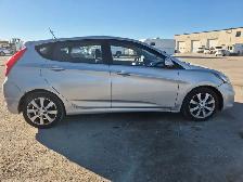 2014 Hyundai ACCENT - Photo 4