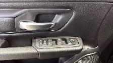 2027 Ram 1500 Express | 8.4 Inch Touchscreen | Apple CarPlay - Photo 11