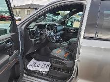 2025 GMC Sierra 1500 AT4 Crew Cab Standard Box 4-Wheel Drive AT4 - Photo 9