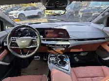 2027 Cadillac OPTIQ Premium Sport - Photo 11