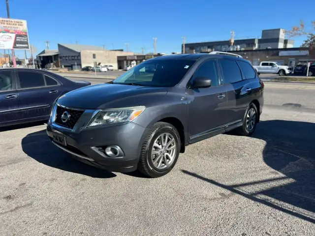 2013 Nissan Pathfinder 4WD 4dr