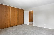 Surrey Place Townhomes - Townhouse (3 bedroom) available at 2591 - Photo 8