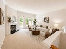 elegant one floor living, overlooking a private ravine - Photo 2