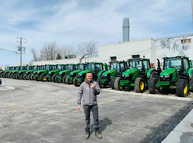 OPÉRATEUR DE TRACTEUR DENEIGEMENT