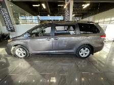 2011 Toyota Sienna LE - Photo 3