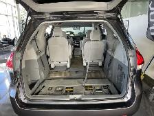 2011 Toyota Sienna LE - Photo 9
