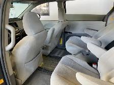 2011 Toyota Sienna LE - Photo 11