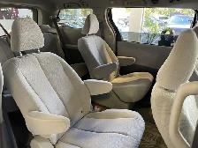 2011 Toyota Sienna LE - Photo 12