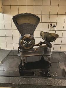 antique scale - Photo 9