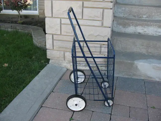 Shopping Cart with 4 Wheels
