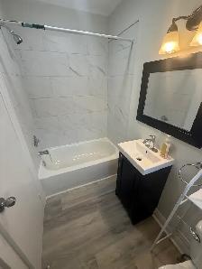 Renovated 1 Bed   Den | Downtown Peterborough | Parking | $1,650 - Photo 4
