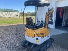 BRAND NEW SDLG 20 MINI EXCAVATOR WITH YANMAR DIESEL - Photo 7