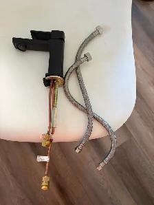 Pfister Dumont bathroom faucet - Photo 3