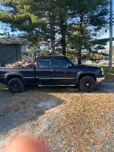 2005 Chevy Z71 - Photo 6