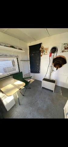 8’x10’ ice shack - Photo 4
