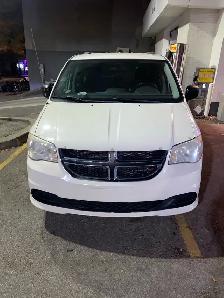 DODGE GRAND CARAVAN 2013 ( Stow and go )