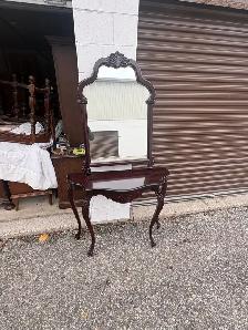 Free delivery used Vintage Style Console Table with Mirror - Photo 2