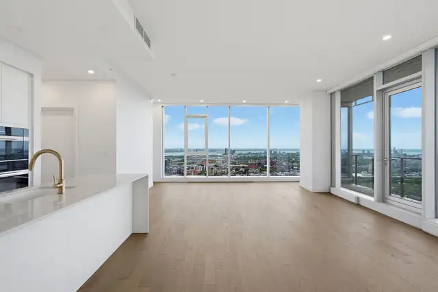 QuinzeCent Downtown - 1 Month Free   Parking | Studio-3BR