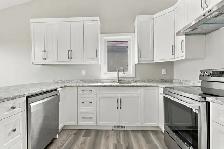 Quiet, respectful tenants req'd for 3 bdrm main flr suite in SB - Photo 2