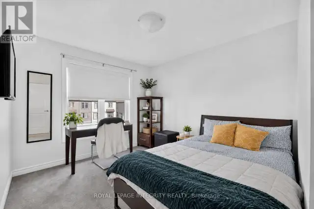 Room for rent Private Washroom in quiet Orleans home ottawa