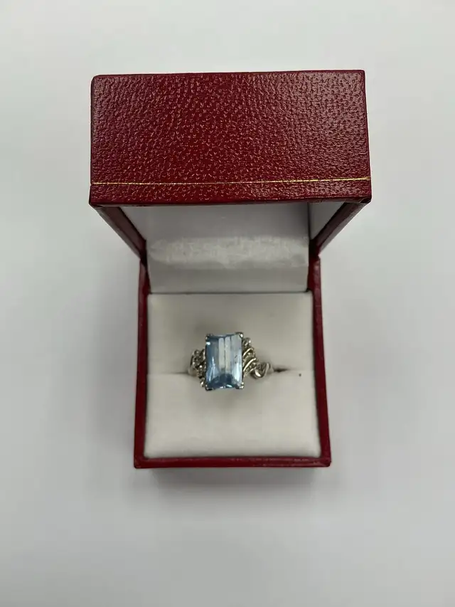 bague en or 10K