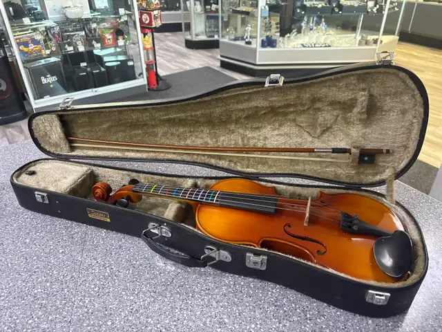 Suzuki No 228 4/4 Violin & Bow