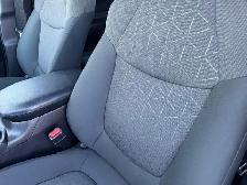 2021 Toyota RAV4 XLE AWD SUNROOF - CARPLAY - ONE OWNER - Photo 12