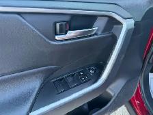 2021 Toyota RAV4 XLE AWD SUNROOF - CARPLAY - ONE OWNER - Photo 17