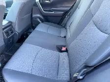 2021 Toyota RAV4 XLE AWD SUNROOF - CARPLAY - ONE OWNER - Photo 19