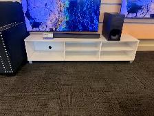 WHITE TV STAND 86'